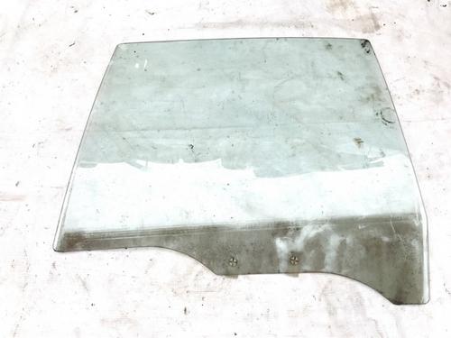Used Rear left door window Rear left door window 35848441 35848441