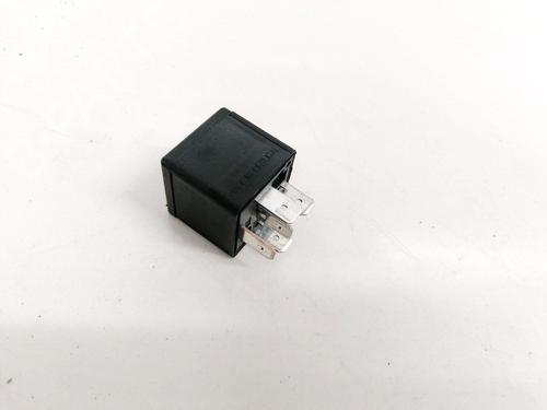 Used Electronic sensor Electronic sensor VOLVO S80 I (184) 2.4 (170 hp) 33088319 33088319