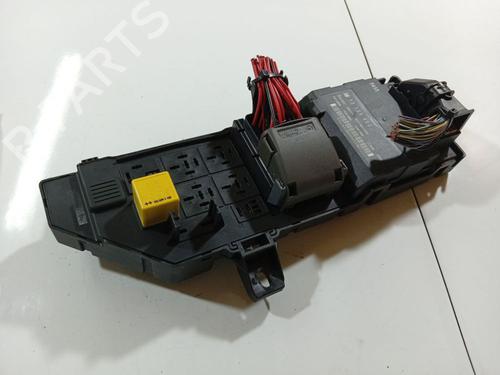 Used Fuse box Fuse box OPEL SIGNUM Hatchback (Z03) 1.9 CDTI (F48) (150 hp) 32550203 32550203
