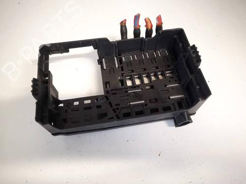 Used Fuse box OPEL INSIGNIA A (G09) 2.0 CDTI (68) (131 hp) 32563554