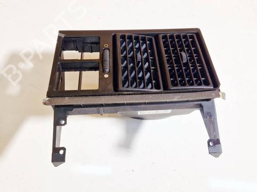 Used Air vent Air vent AUDI 100 C3 Saloon (443, 444) 2.0 (115 hp) 32570687 32570687