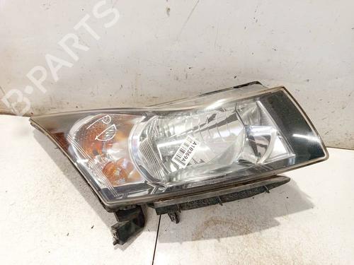 Used Right headlight Right headlight CHEVROLET CRUZE Hatchback (J305) 1.4 (140 hp) 34946623 34946623