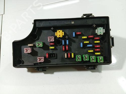 Used Fuse box Fuse box 38550393 38550393