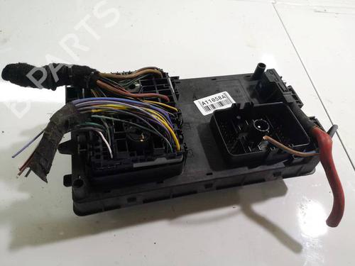 Used Fuse box Fuse box OPEL INSIGNIA A (G09) 2.0 CDTI (68) (131 hp) 32537720 32537720