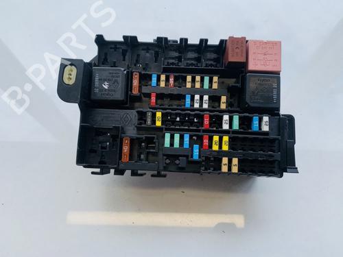 Used Fuse box Fuse box RENAULT LAGUNA III (BT0/1) 2.0 dCi GT (BT11, BT1E, BT1N) (178 hp) 32877394 32877394