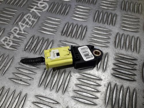 Used Electronic module Electronic module TOYOTA AURIS (_E15_) 1.4 D-4D (NDE150_, NDE150R) (90 hp) 33502317 33502317