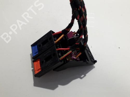 Fuse box AUDI A6 C6 (4F2) 2.0 TDI | BP33506348E1 - Image 2
