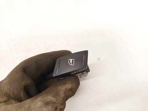 Used Switch Switch SKODA OCTAVIA II (1Z3) 1.9 TDI (105 hp) 33749782 33749782