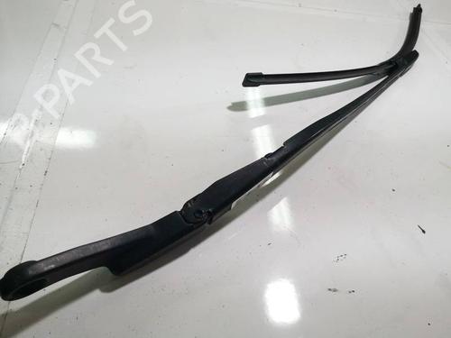 front-windshield-wiper-arm-audi-a6-c5-4b2-4b4-1997-1998-1999-2000-2001-2002-2003-2004-2005-32536108 main image
