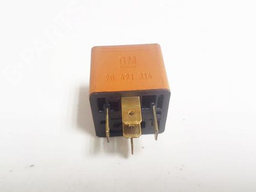 Used Electronic sensor Electronic sensor OPEL VECTRA B (J96) 1.8 i 16V (F19) (116 hp) 33104102 33104102