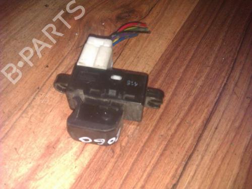 Used Switch Switch NISSAN MICRA III (K12) 1.2 16V (80 hp) 33503823 33503823