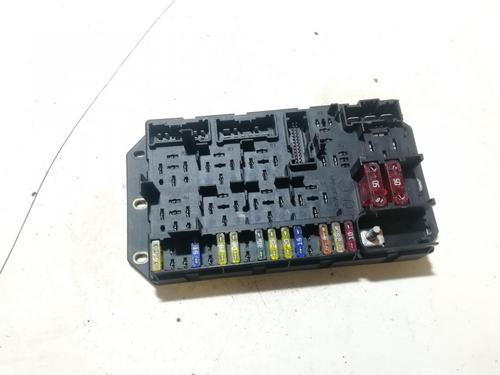 Used Fuse box Fuse box LAND ROVER RANGE ROVER III (L322) 3.0 D 4x4 (177 hp) 33513779 33513779