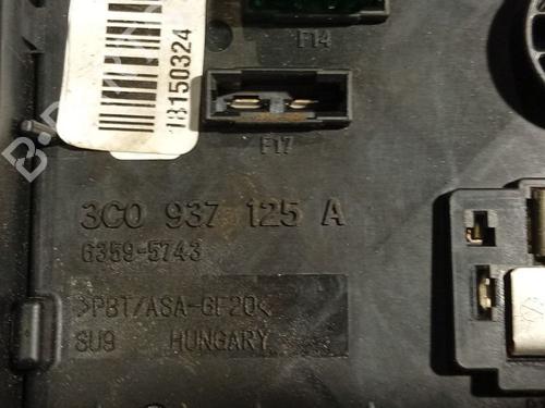 Fuse box VW PASSAT B7 (362) 1.6 TDI | BP37227429E1 - Image 5
