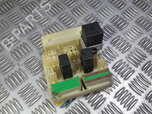 Used Fuse box Fuse box 33495748 33495748