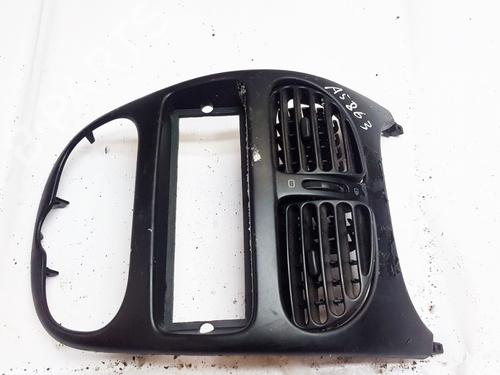 Used Air vent Air vent PEUGEOT 206 Hatchback (2A/C) 1.4 i (75 hp) 33107617 33107617