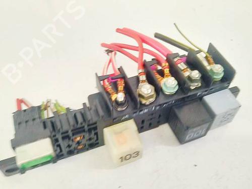 Used Fuse box Fuse box VW GOLF IV (1J1) 1.9 TDI (115 hp) 32594530 32594530