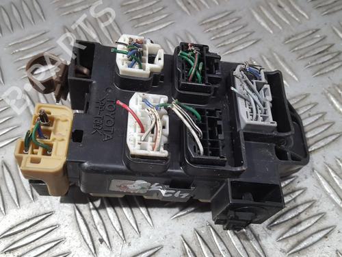 Used Fuse box Fuse box TOYOTA AVENSIS VERSO (_M2_) 2.0 D (CLM20_, CLM20R) (116 hp) 33503636 33503636