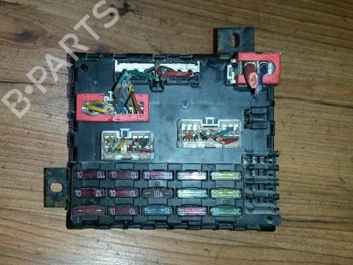 Used Fuse box Fuse box FIAT BRAVO I (182_) 1.9 TD 75 S (182.AF) (75 hp) 33531660 33531660