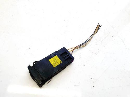 Used Switch Switch AUDI A4 B5 (8D2) 1.9 TDI (110 hp) 35156184 35156184