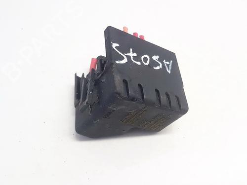 fuse-box-saab-9-3-ys3d-1998-1999-2000-2001-2002-2003-33104021 main image