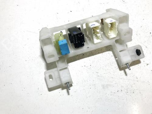 Used Fuse box Fuse box TOYOTA AVENSIS (_T25_) 2.2 D-CAT (ADT251_, ADT251R) (177 hp) 33510196 33510196