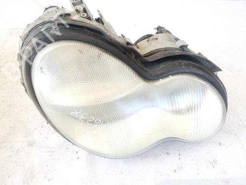 Used Right headlight Right headlight MERCEDES-BENZ C-CLASS (W203) C 220 CDI (203.006, 203.008) (143 hp) 35607798 35607798