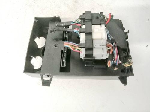 Sikringsdåse VW PHAETON (3D1, 3D2, 3D3, 3D4, 3D6, 3D7, 3D8, 3D9) 3.0 V6 TDI 4motion (224 hp) 32574415