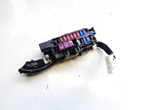 Used Fuse box Fuse box 39392551 39392551