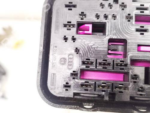 Fuse box VW PASSAT B6 (3C2) 2.0 TDI | BP39484193E1 - Image 3