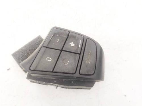 Used Steering wheel controls Steering wheel controls 35230744 35230744