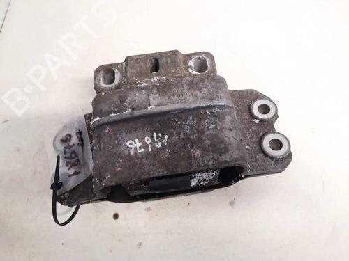 Used Engine mount Engine mount VW GOLF V (1K1) 1.9 TDI (105 hp) 32927353 32927353