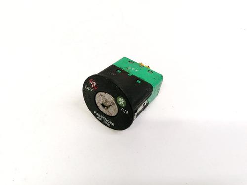 Used Switch Switch VW TRANSPORTER T4 Van (70A, 70H, 7DA, 7DH) 1.9 D (60 hp) 32896401 32896401