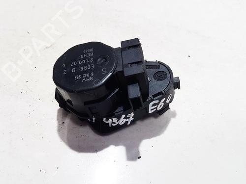 Used Electronic module Electronic module BMW 5 (E60) 525 d (197 hp) 33526872 33526872