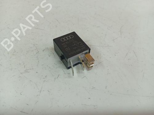 Używane Czujnik elektroniczny Czujnik elektroniczny VW PASSAT B7 (362) 1.6 TDI (105 hp) 37512950 37512950