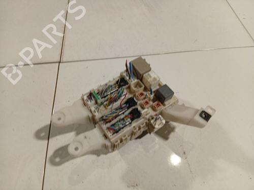 Used Fuse box Fuse box 37254224 37254224