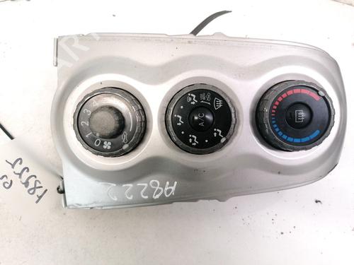 Used Climate control Climate control TOYOTA YARIS (_P9_) 1.3 4WD (NCP95) (87 hp) 35412494 35412494
