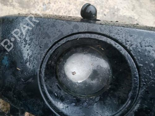 Used Right front fog light Right front fog light 35343347 35343347