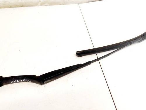 Used Front windshield wiper arm HYUNDAI i30 Estate (FD) 1.6 CRDi (116 hp) 32965334
