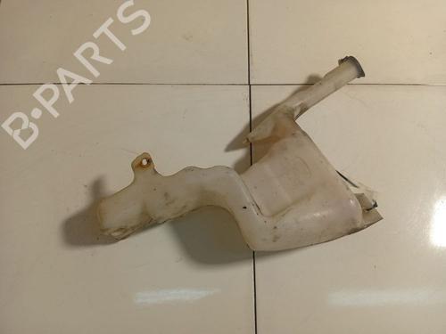 Used Windscreen washer tank Windscreen washer tank 39232026 39232026
