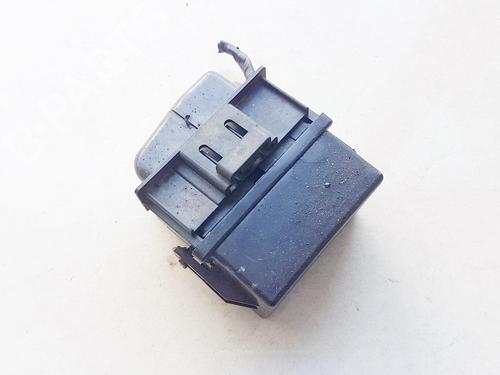 Fuse box VOLVO V70 III (135) 2.4 D | BP33528594E1 - Image 2