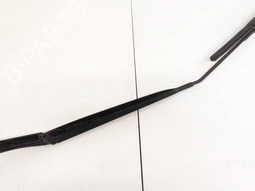 Used Front windshield wiper arm NISSAN QASHQAI I (J10, NJ10) 1.5 dCi (106 hp) 32965531