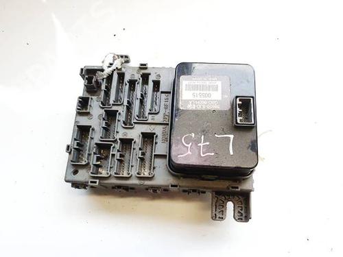 Used Fuse box Fuse box 37085131 37085131