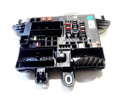 Used Fuse box Fuse box OPEL INSIGNIA A (G09) 2.0 CDTI (68) (131 hp) 33524446 33524446