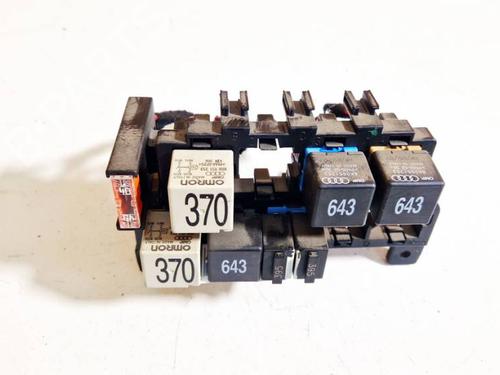 Used Fuse box AUDI A6 C6 (4F2) 2.0 TDI (140 hp) 32565404