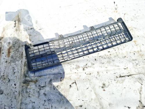 Used Grille Grille 36825866 36825866