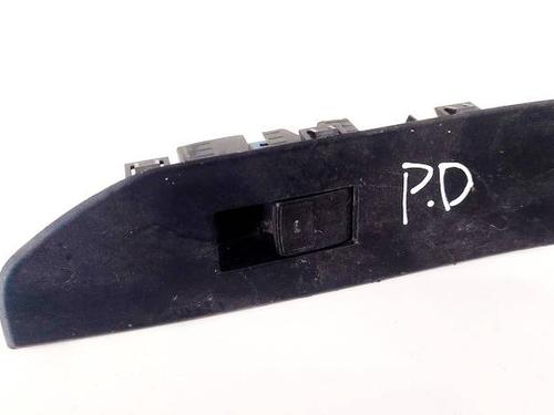 Used Switch Switch TOYOTA VERSO (_R2_) 2.0 D-4D (AUR20_, AUR20R) (126 hp) 32598887 32598887