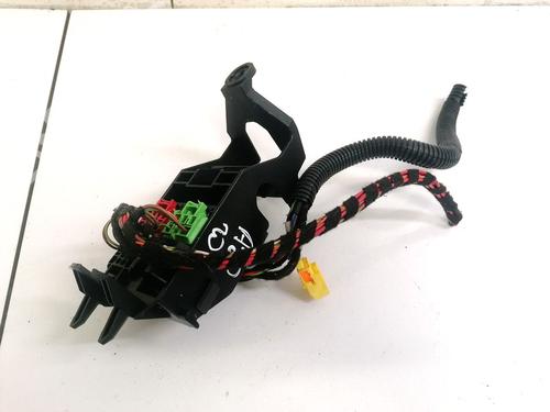 fuse-box-audi-a5-8t3-2007-2008-2009-2010-2011-2012-2013-2014-2015-2016-2017-32902534 main image