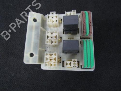Used Fuse box Fuse box VOLVO S40 I (644) 2.0 (136 hp) 33486096 33486096