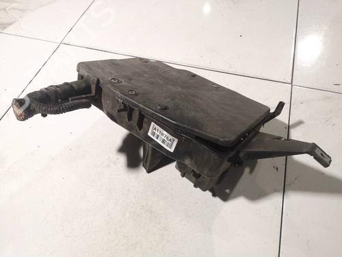 Used Fuse box Fuse box 39061881 39061881