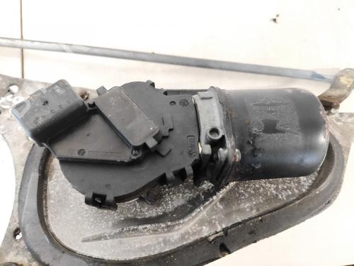 Used Front wiper motor Front wiper motor RENAULT LAGUNA II (BG0/1_) 1.9 dCi (BG1A, BG1V) (130 hp) 35563793 35563793